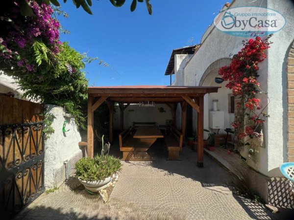 casa indipendente in vendita a Cerveteri in zona Cerenova
