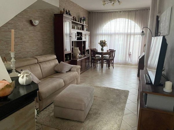 casa indipendente in vendita a Cerveteri in zona Marina di Cerveteri