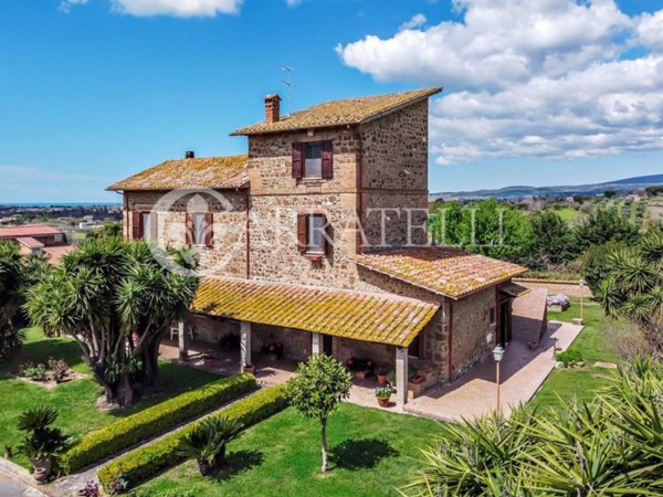 casa indipendente in vendita a Cerveteri