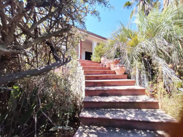 casa indipendente in vendita a Cerveteri in zona Sasso