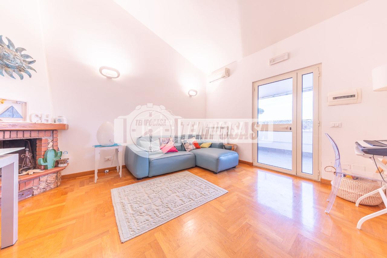 appartamento in vendita a Cerveteri in zona Marina di Cerveteri