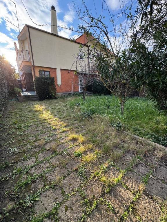 casa indipendente in vendita a Cerveteri in zona Marina di Cerveteri