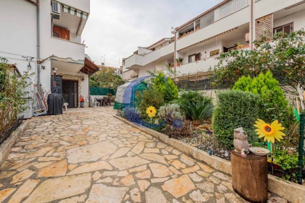 appartamento in vendita a Cerveteri in zona Marina di Cerveteri
