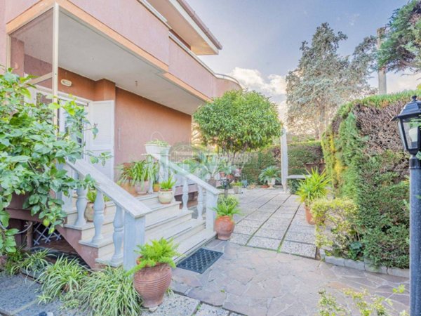 casa indipendente in vendita a Cerveteri in zona Valcanneto