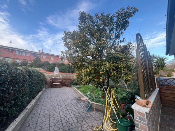casa indipendente in vendita a Cerveteri in zona Valcanneto