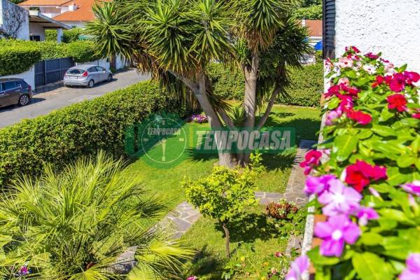 casa indipendente in vendita a Cerveteri in zona Marina di Cerveteri