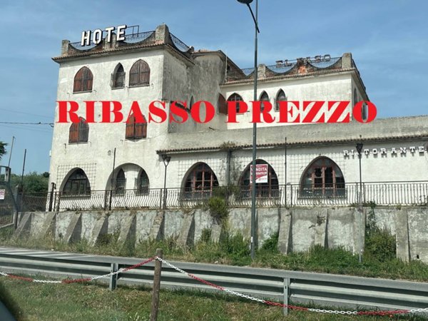intera palazzina in vendita a Cerveteri