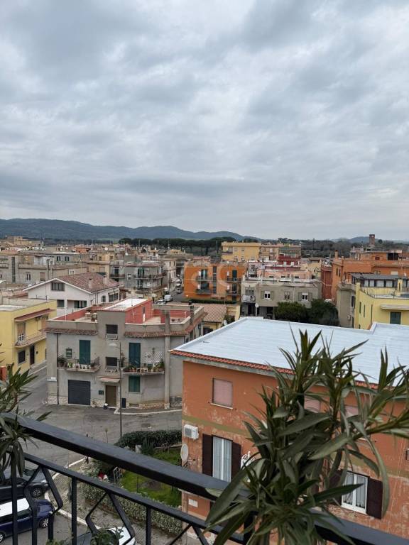 appartamento in vendita a Cerveteri in zona Cerenova