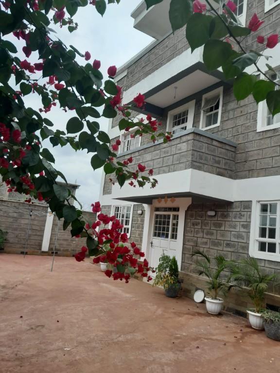casa indipendente in vendita a Cerveteri in zona Sasso