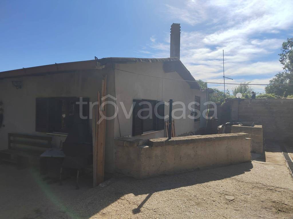 casa indipendente in vendita a Cerveteri in zona Ceri