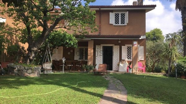 casa indipendente in vendita a Cerveteri in zona Valcanneto