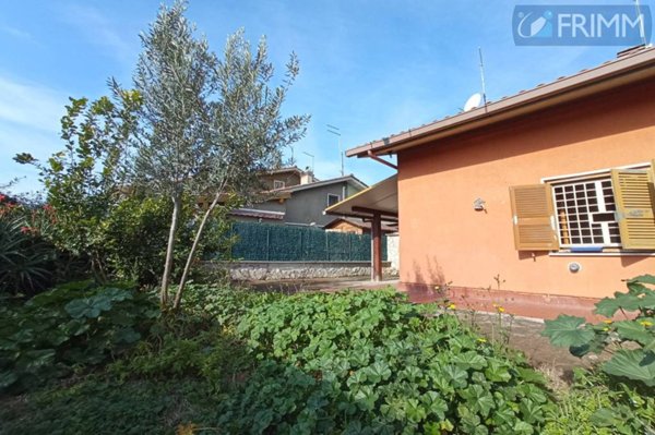 casa indipendente in vendita a Cerveteri in zona Cerenova