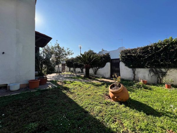 casa indipendente in vendita a Cerveteri in zona Cerenova