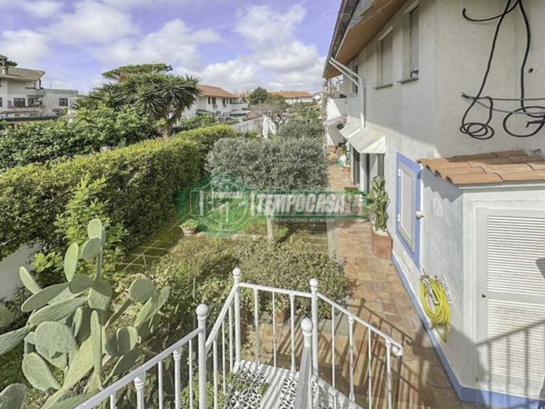 casa indipendente in vendita a Cerveteri