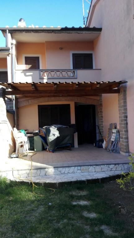 casa indipendente in vendita a Cerveteri in zona Sasso