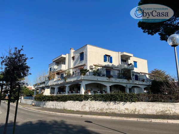 appartamento in vendita a Cerveteri in zona Cerenova