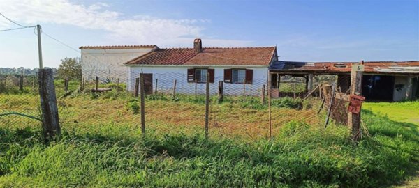 casa indipendente in vendita a Cerveteri in zona Zambra