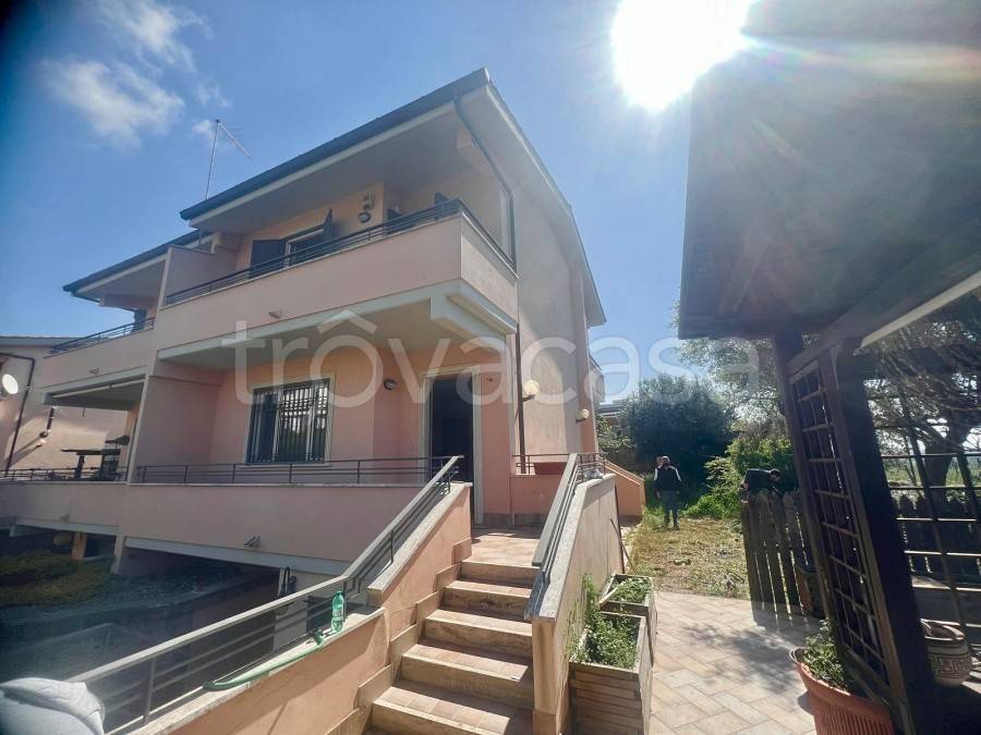 casa indipendente in vendita a Cerveteri in zona Valcanneto