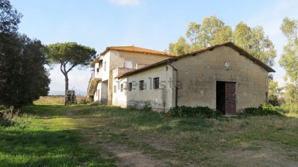 appartamento in vendita a Cerveteri in zona Marina di Cerveteri