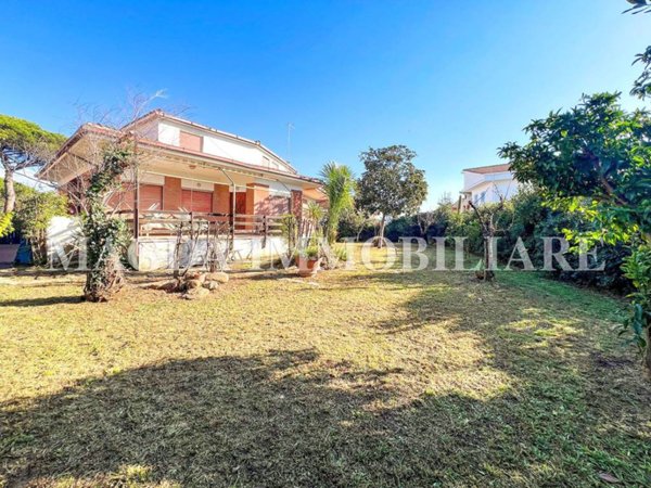 casa indipendente in vendita a Cerveteri in zona Marina di Cerveteri