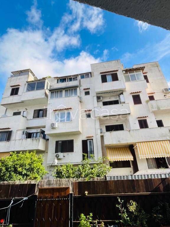 appartamento in vendita a Cerveteri in zona Marina di Cerveteri