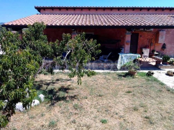 casa indipendente in vendita a Cerveteri