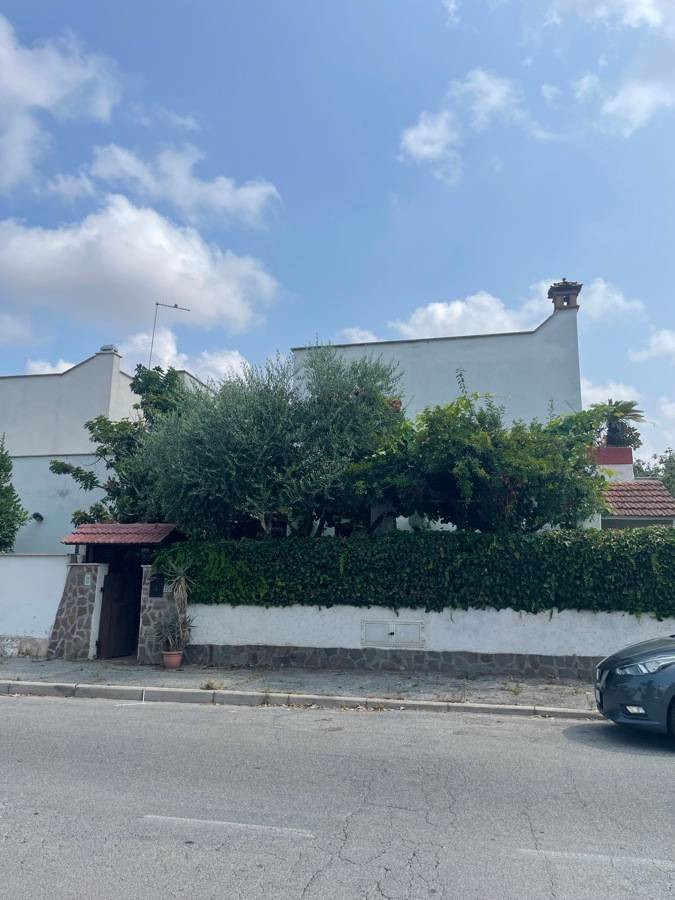 casa indipendente in vendita a Cerveteri in zona Cerenova