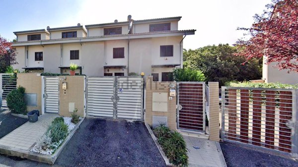 casa semindipendente in vendita a Cerveteri in zona Valcanneto