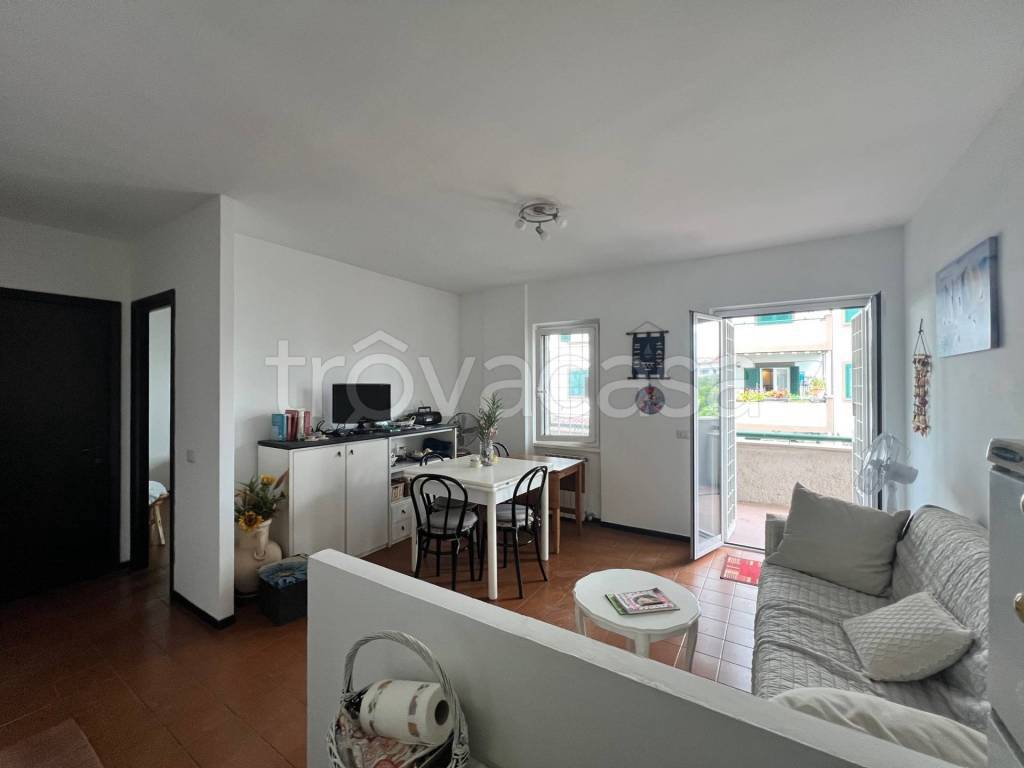 appartamento in vendita a Cerveteri in zona Marina di Cerveteri