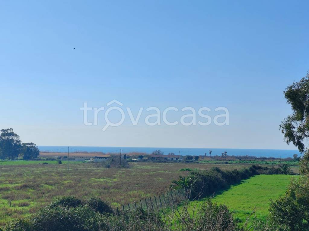 appartamento in vendita a Cerveteri in zona Marina di Cerveteri