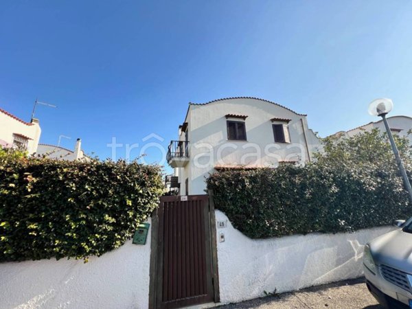 casa indipendente in vendita a Cerveteri in zona Cerenova