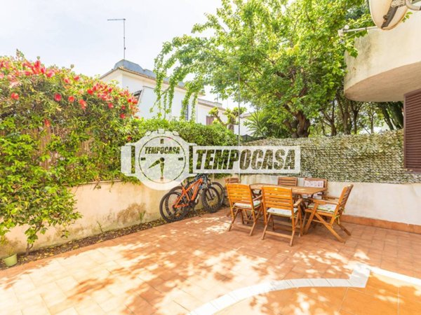 appartamento in vendita a Cerveteri in zona Marina di Cerveteri