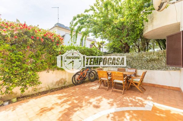 appartamento in vendita a Cerveteri in zona Marina di Cerveteri