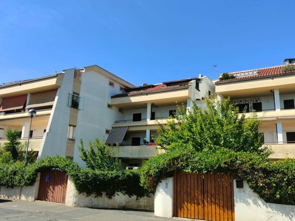 appartamento in vendita a Cerveteri in zona Marina di Cerveteri