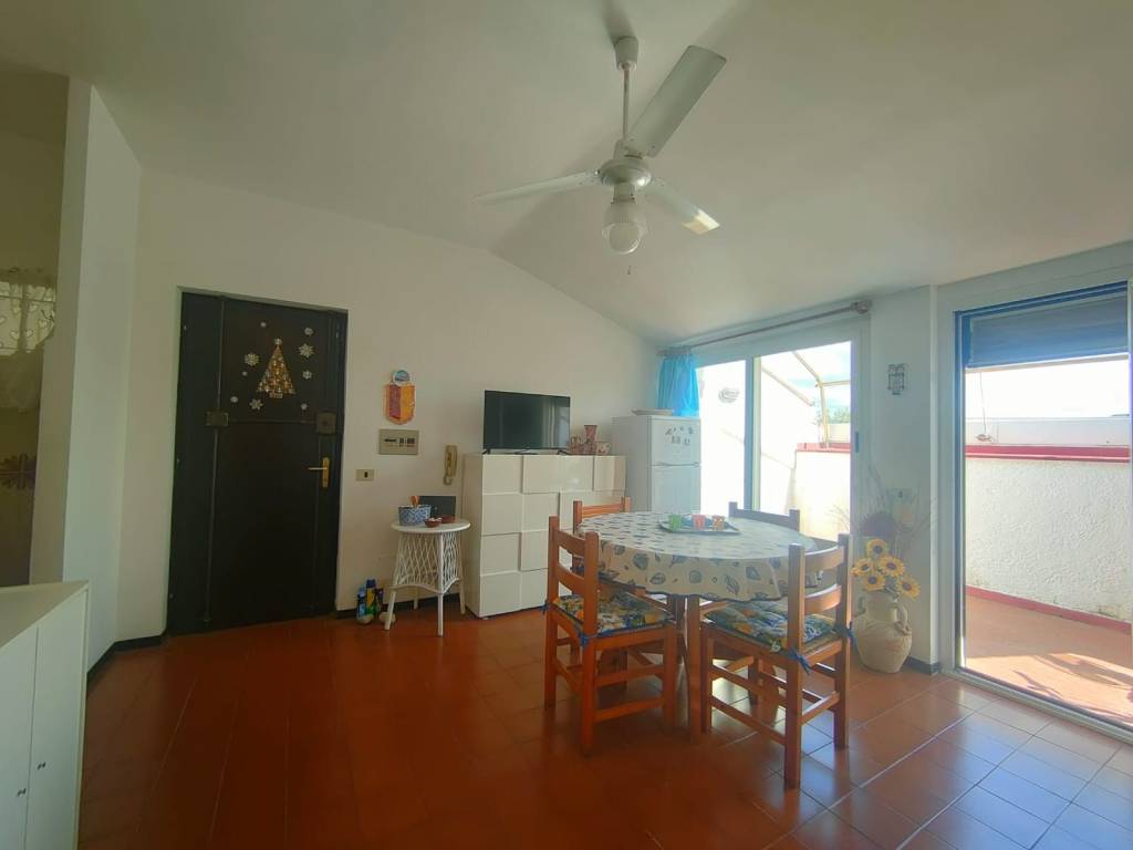 appartamento in vendita a Cerveteri in zona Cerenova