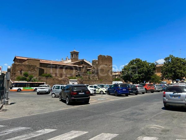 negozio in vendita a Cerveteri