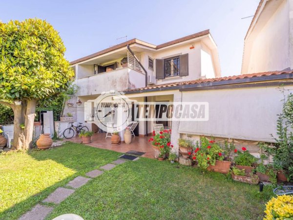 casa indipendente in vendita a Cerveteri in zona Marina di Cerveteri
