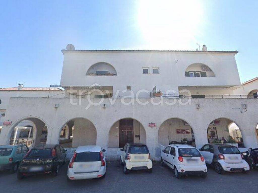 negozio in vendita a Cerveteri