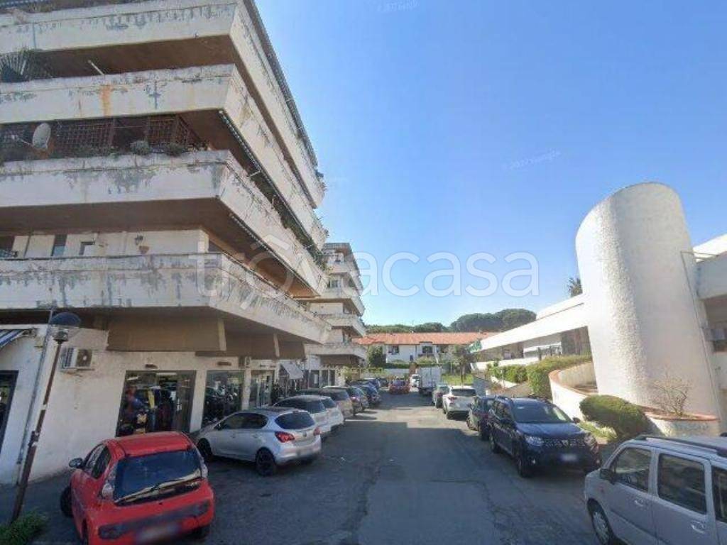 negozio in vendita a Cerveteri