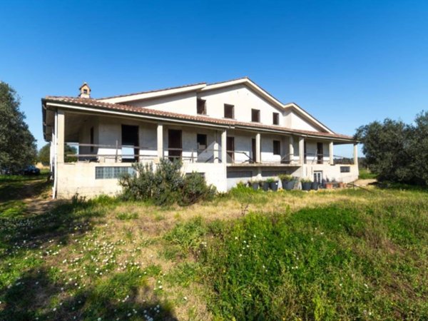 casa indipendente in vendita a Cerveteri