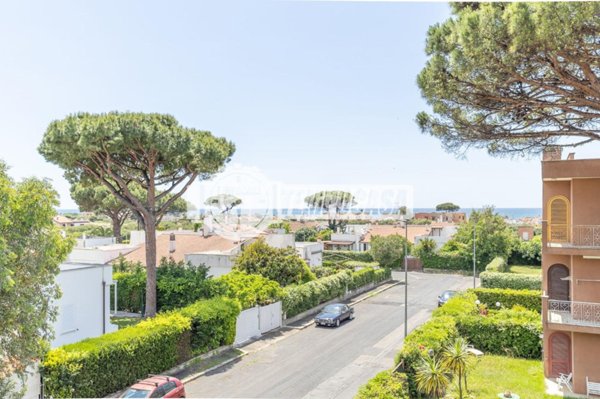 appartamento in vendita a Cerveteri in zona Campo di Mare