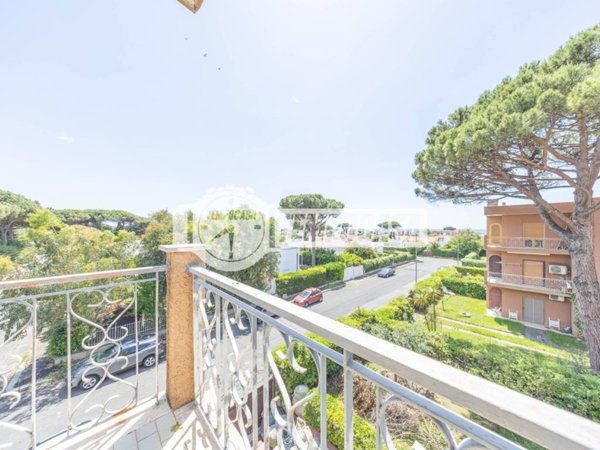 appartamento in vendita a Cerveteri in zona Cerenova