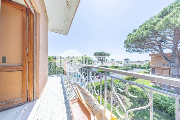 appartamento in vendita a Cerveteri in zona Cerenova