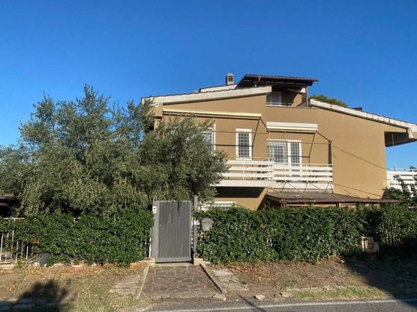 casa indipendente in vendita a Cerveteri in zona Valcanneto