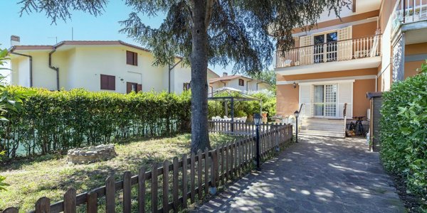 appartamento in vendita a Cerveteri in zona Valcanneto