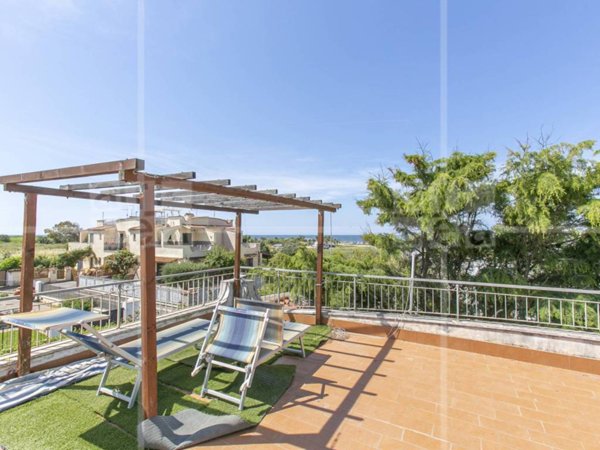casa indipendente in vendita a Cerveteri in zona Cerenova