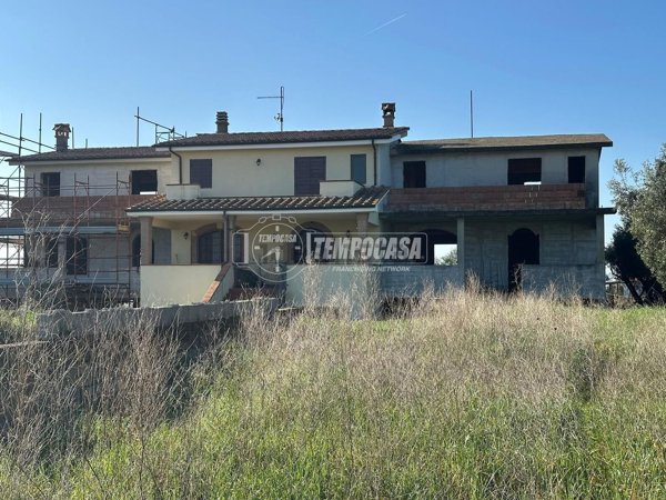 casa indipendente in vendita a Cerveteri
