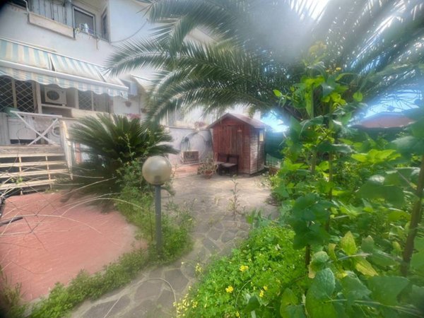 appartamento in vendita a Cerveteri in zona Valcanneto