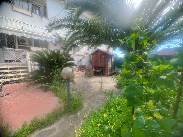 appartamento in vendita a Cerveteri in zona Valcanneto