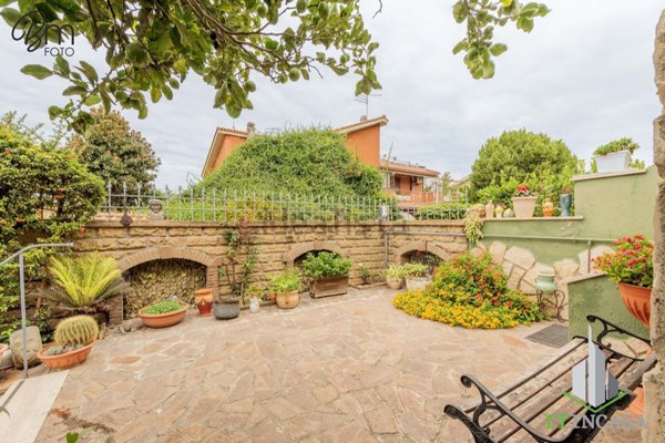pentavano in vendita a Cerveteri in zona Marina di Cerveteri